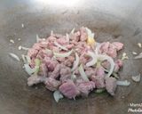 Foto langkah ke 2 dari resep Tumis Daging Sapi Brokoli.