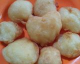 Foto langkah ke 3 dari resep Terigu goreng SUPER SIMPLE garing dan empuk (resep versi ke 2).