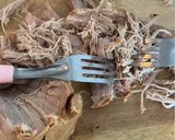 Foto del paso 3 de la receta: 🍖 Bondiola desmenuzada a la cerveza