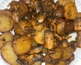 Foto del paso 10 de la receta: Papas con Champiñón al Limón