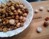 A picture of step 4 of Roasted Makhana (Lotus Seeds).