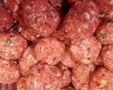 Foto del paso 1 de la receta: Albóndigas con sepia en su propia tinta 😋😋😋