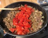 Une image de l'étape 7 de Bœuf aux tomates, oignons et épices italiennes.