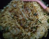 Foto langkah ke 3 dari resep Kwetiaw + mie kuning goreng.