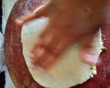 A picture of step 3 of Paneer roti.