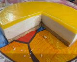Foto del passaggio 18 della ricetta Cheesecake alla Vaniglia con Gelée al Mango🥧🥭