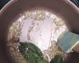 Foto langkah ke 2 dari resep Bubur Ati Ayam Wortel MPASI 6 Bulan Day 16.