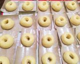 Foto langkah ke 5 dari resep Donat Buttermilk.