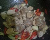 Foto langkah ke 1 dari resep Oseng Bakso Jamur.