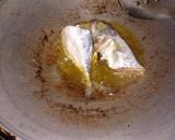 Foto langkah ke 1 dari resep Sambal Ikan Asin Peda.