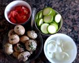 Foto del paso 1 de la receta: Brochetas de champiñones y portobello