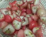 Foto langkah ke 1 dari resep Asinan jambu air.