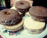 Foto del paso 8 de la receta: Alfajores de maicena de chocolate y normales 😋👌