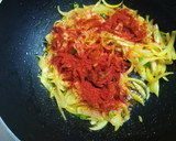 A picture of step 2 of Dahi pyaza.