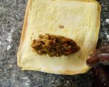 A picture of step 4 of Stuffed bread roll.