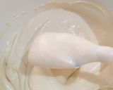 Foto langkah ke 3 dari resep Cupcake lembut hias butter cream.
