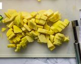 Une image de l'étape 1 de Muffins Pommes Cannelle (au yaourt).