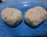 Foto langkah ke 2 dari resep Perkedel Isi Tuna.