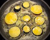 Foto del paso 5 de la receta Berenjenas rebozadas rellenas de sobrasada
