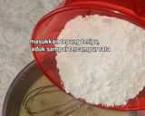 Foto langkah ke 2 dari resep Cara membuat bolu pisang kukus takaran sendok.