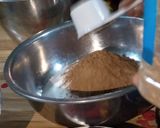 A picture of step 1 of 3 flavors Cake (CHOCOLATE, VANILLA, RED VELVET CAKES).