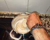 Foto del paso 3 de la receta Leche con Canela y Limón