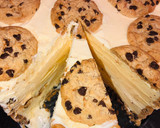 Foto del paso 9 de la receta: Pastel De Nieve de Vainilla con Galletas Chispas de Chocolate