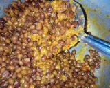 A picture of step 4 of Aloo Kaly Channy Chat.