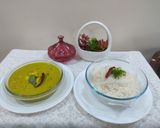 A picture of step 5 of Prawns thai green curry with boiled rice.