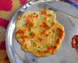 A picture of step 4 of Besan ka chilla.