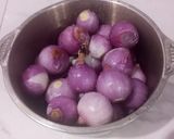 Foto langkah ke 1 dari resep Hintalu Masak Habang Khas Banjar.