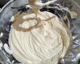 A picture of step 2 of Strawberry cheese cake.
