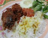 Foto langkah ke 4 dari resep Bebek goreng laos.