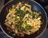 Foto del passaggio 6 della ricetta Fusilli con pollo,carote e cime di rapa 💕
