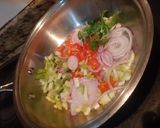 Foto del paso 2 de la receta: Linguine con vegetales salteados