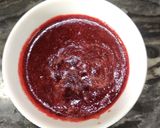 A picture of step 1 of Beetroot lachcha paratha.