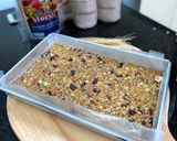 รูปขั้นตอนการทำที่ 6 ของ มูสลี่บาร์ (Muesli Bar)