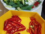 Ayam tumis daun pre