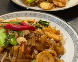 Foto langkah ke 4 dari resep [Eps. 58] Kwetiau Goreng Medhok 🥡🥢.