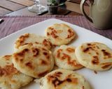 Foto del paso 4 de la receta: Arepa con queso mozzarella 🧀