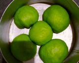 Foto langkah ke 7 dari resep Roti pandan isi.
