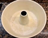 Foto del paso 2 de la receta: Bizcocho esponjoso de coco y pasas