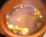 Foto del paso 2 de la receta: Cocido de garbanzos con berza, oreja y patas de cerdo
