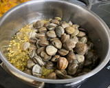 Foto del paso 4 de la receta: Chirlas a la malagueña