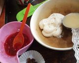 A picture of step 2 of Watermelon jam ice cream.