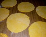 Foto del paso 2 de la receta: Vareniques de Ricota en Salsa de Manteca y Salvia