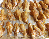 Foto del paso 2 de la receta: Alitas de pollo glaseadas y crujientes