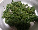Foto langkah ke 2 dari resep 97. Gulai daun singkong teri.