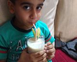 A picture of step 4 of Banana kiwi smoothie.