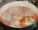 Foto del paso 3 de la receta: Pollo en salsa de pimientos morrones y setas variados